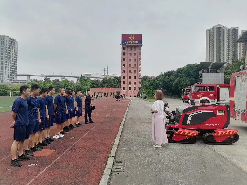 舉升搶險主戰(zhàn)消防車、全地形消防滅火機器人巡展演示圓滿結(jié)束